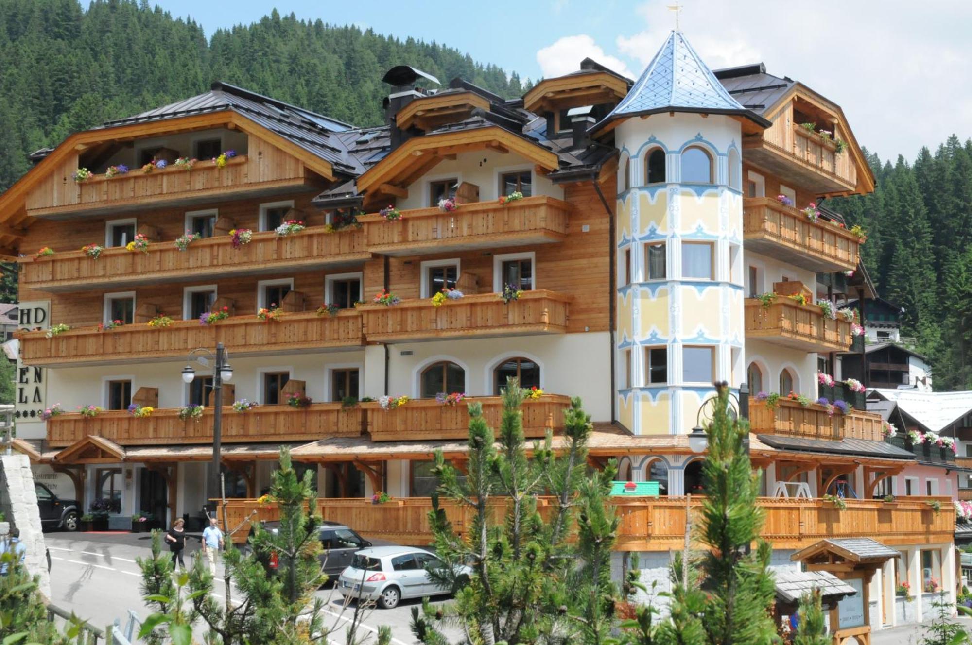 Boutique Hotel Diana Madonna Exterior foto