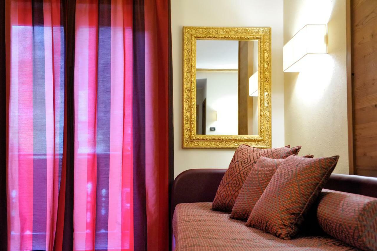 Boutique Hotel Diana Madonna Exterior foto