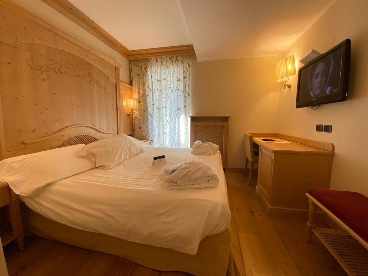 Boutique Hotel Diana Madonna Exterior foto